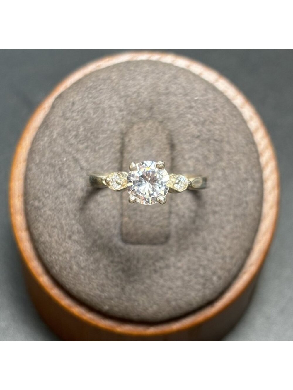 Cubic Zirconia Prong Set Bezel Set Shoulders Ring Sterling Silver 925 Size 7.75
